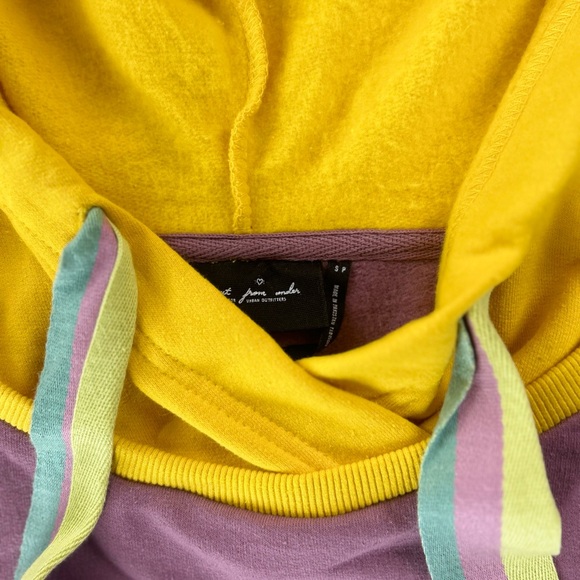 Cropped Pullover Sweater Urban Outfitters Out From Under Hoodie Sweatshirt - Picture 5 of 9